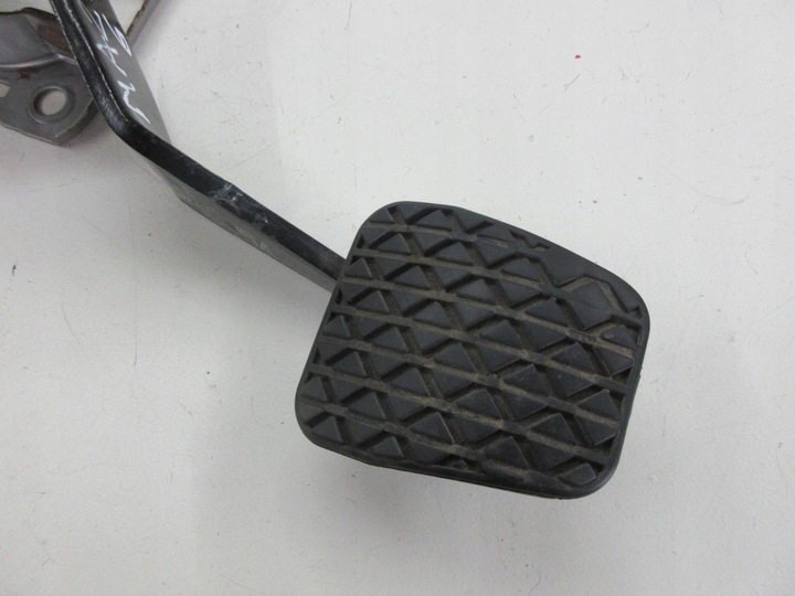 фото №5, Mazda 6 2.0 citd gg хэтчбек педаль тормоза