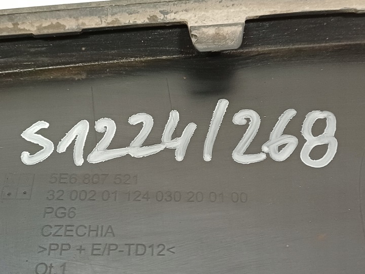 фото №8, Skoda octavia 4 iv накладка спойлер бампера заднего 5e6807521
