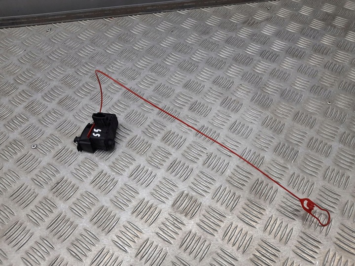 фото №5, Audi s5 рестайлінг 8k0862153d з задній приводи кришки заливання пального