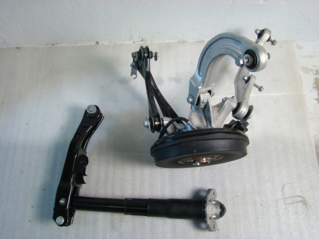 фото №1, Поворотна опора зад ліва vw id4 2024r 1ea435r 1ea501051cm