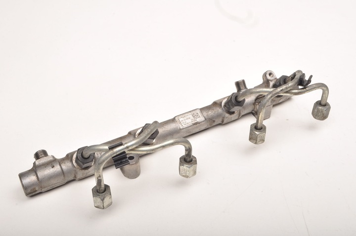 фото №1, Bentley bentayga audi q7 sq7 q8 a8 4.0 tdi планка впрыскивающий 057130089ah