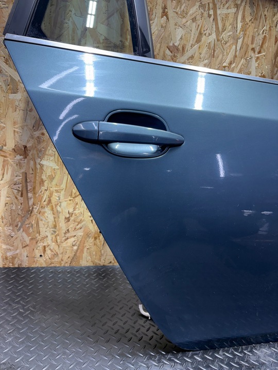 фото №7, Двері праві задні bmw e61 neptunblau a85/5