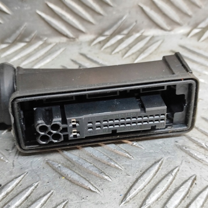 фото №5, Volvo xc40 2024 перед сторона правая электрический подъемник стекла дверь