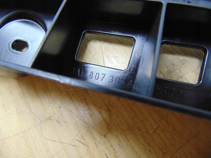 фото №10, Ползун крепление бампера зад правый vw passat b7