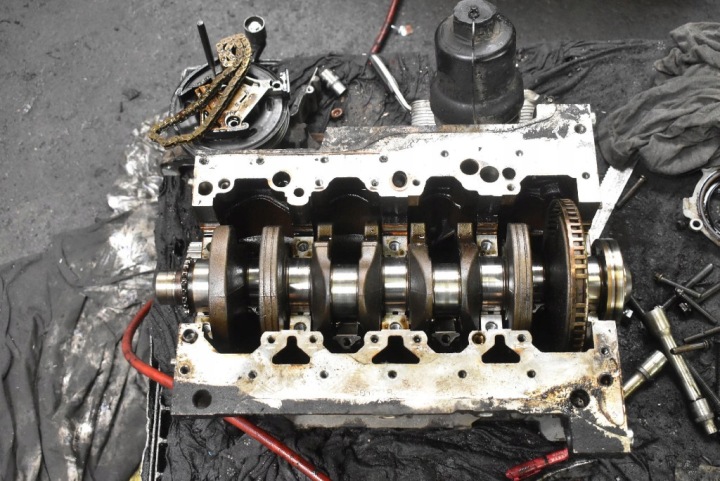 фото №6, Blok низ двигуна вал blr vw passat b6 2.0 fsi 150 km 05-10