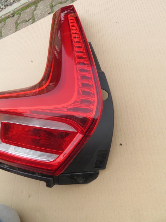 фото №10, Фара левое зад левая задняя led volvo xc40 31446790