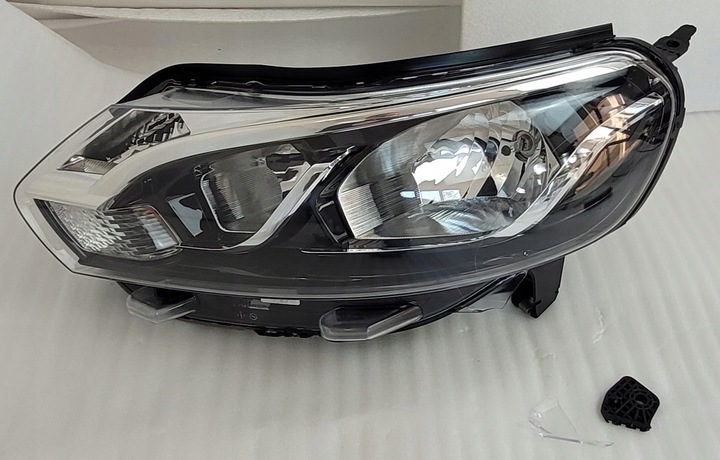 фото №1, Лампа левая перед toyota proace ii 2016- 9808581280-00