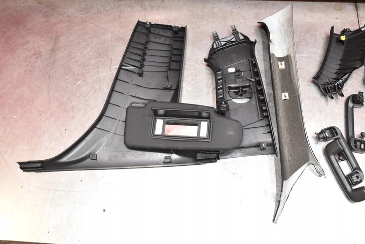 фото №10, Стеля чорна стійки ручки захисні накладки volvo s40 2 ii 5d hb рестайлінг 16-20