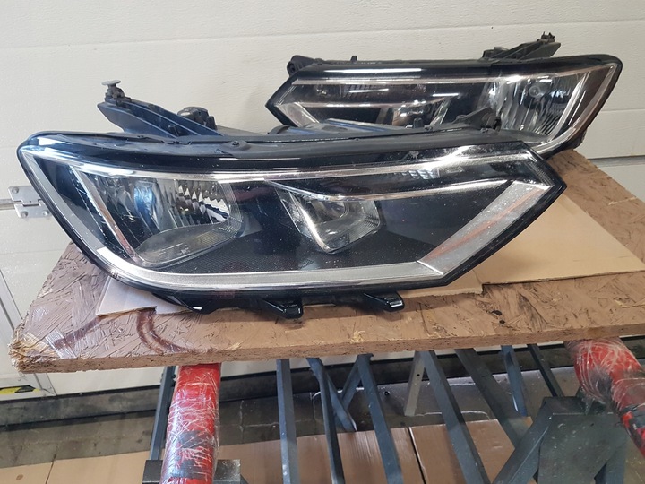 фото №1, Лампа передня права vw passat b8 2014-2019 оригінал