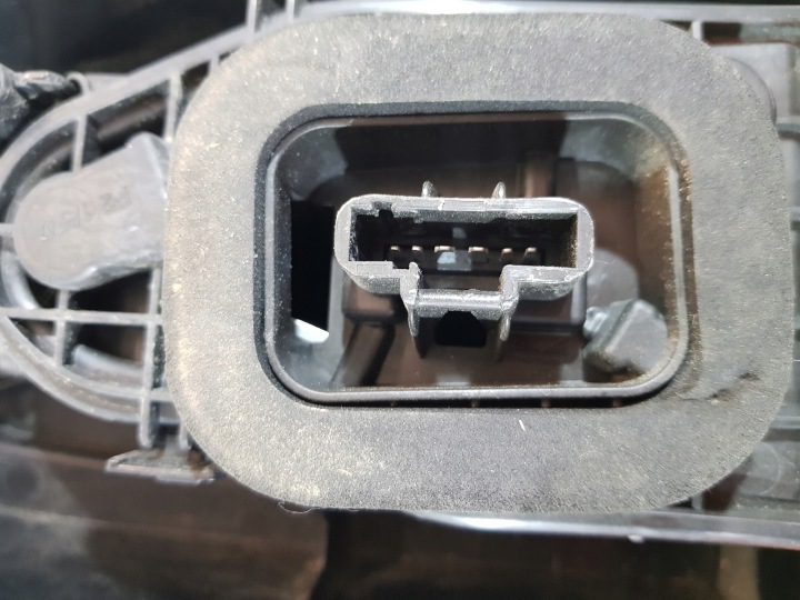 фото №8, Фара ліва ліве зад 9819235880 opel combo e berlingo iv rifter 21r 1.5d eu