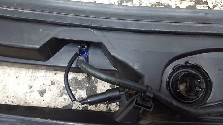 фото №9, Панель під лобовим склом bmw e93 kabriolet 2008 7161033 eu