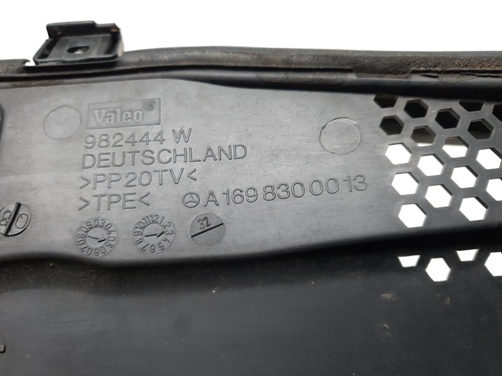 фото №7, Панель під лобовим склом mercedes-benz a w169