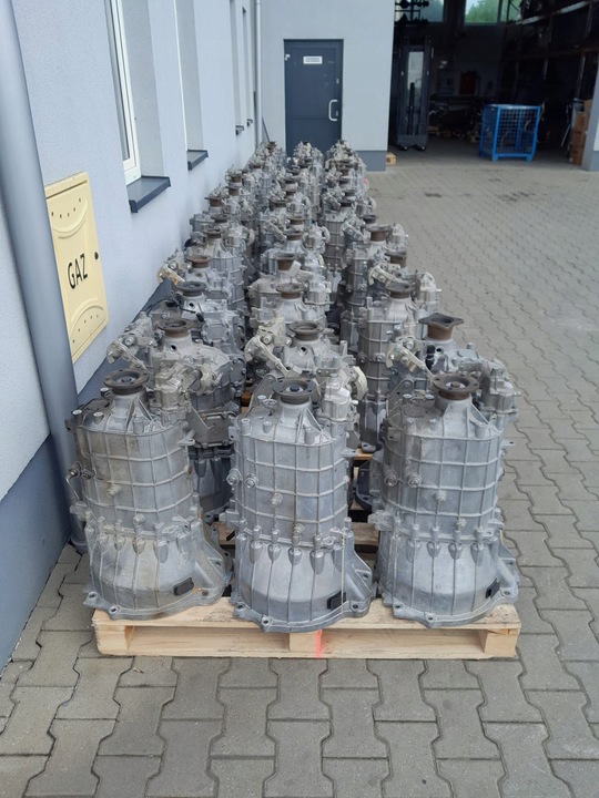 фото №10, Коробка передач коробки передач 6 iveco daily 2.3 14 8873771 тип 2835.6 24e19