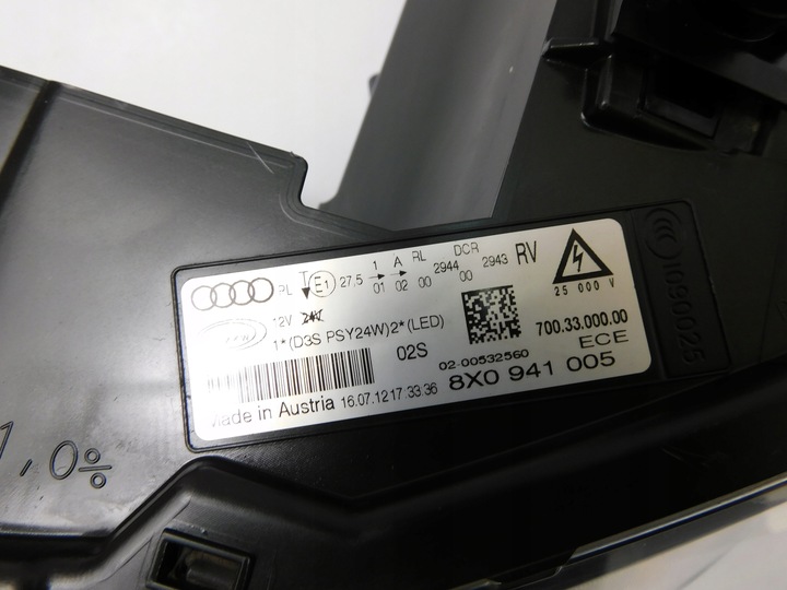 фото №15, Audi a1 8x лампа права ліва ксенон led 8x0941006 8x0941005 комплектні