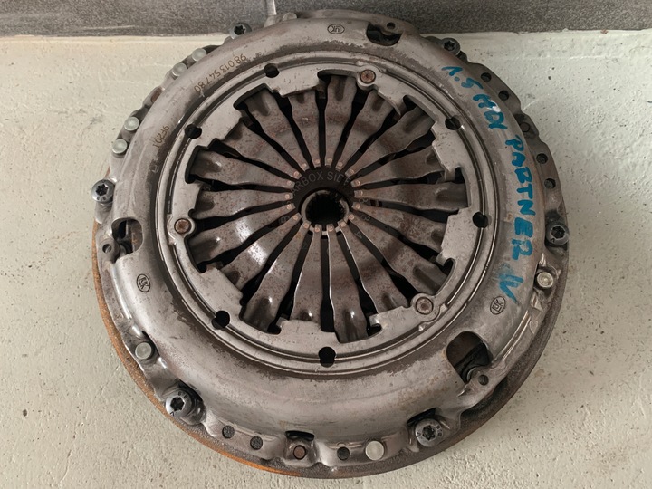 фото №1, Peugeot opel toyota 1.5 блакитний hdi зчеплення комплект двомасовий маховик 9801354780