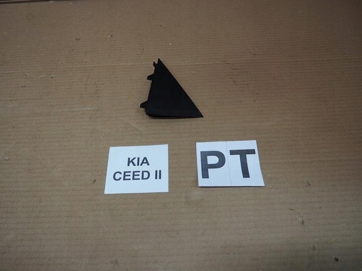 фото №1, Заглушка накладка двері праві зад kia ceed ii