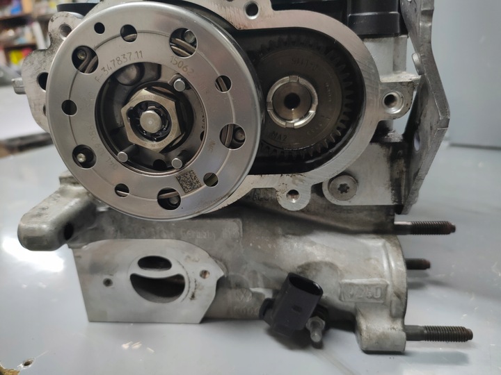 фото №11, Audi a6 c7 4g a4 b9 8w головка 2.0-tdi 150ps crl 04l103292g 04l103308d