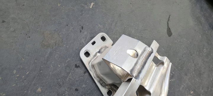 фото №10, Sq8 4m rsq8 q8 балка бампера зад задня гвинти 24r 4m0807309 sq7 4m q7