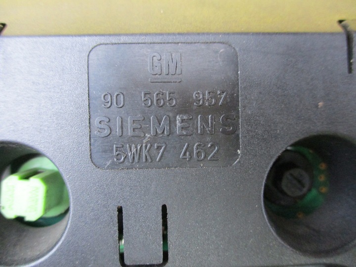 фото №3, Opel omega дисплей 90565957