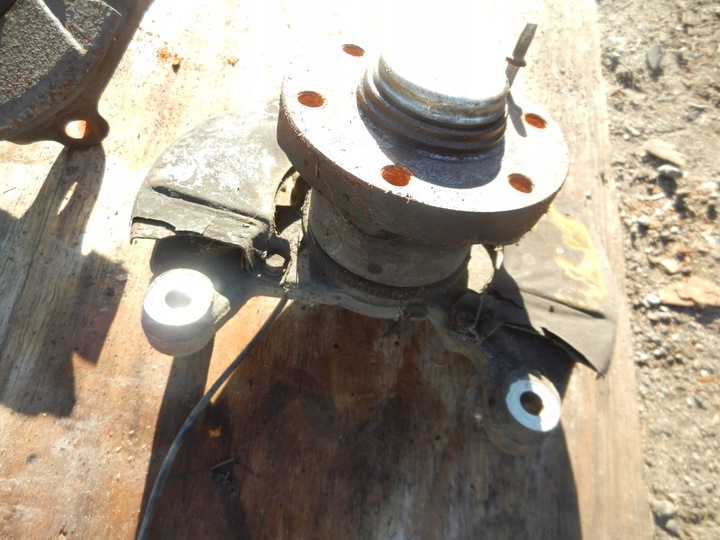 фото №10, Поворотный кулак левая iveco daily 35s 11-