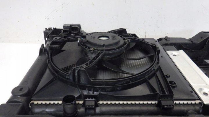 фото №6, Передняя панель радиатор citroen c3 iii 1.2 vti 9677952180 9829774580 c3 iii
