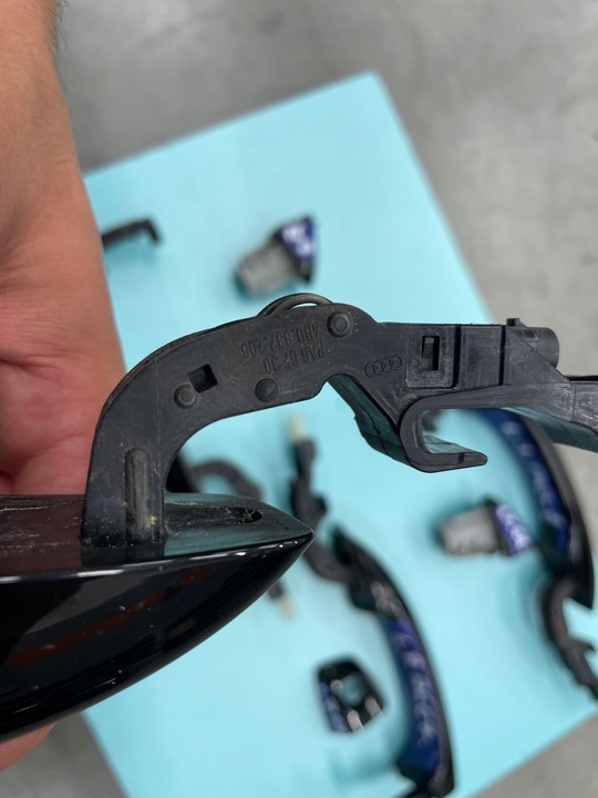 фото №12, Ручка keyless a6 a7 c7 q7 led перед зад ly9t оригінал комплектна