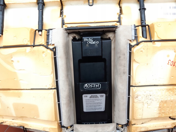 фото №9, Спинка сиденья зад audi a4b6 cabrio бежевый 8h0010190