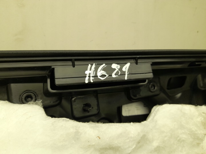 фото №6, Обивка дверь tesla модель 3 2021 з правой з задний 110509600e