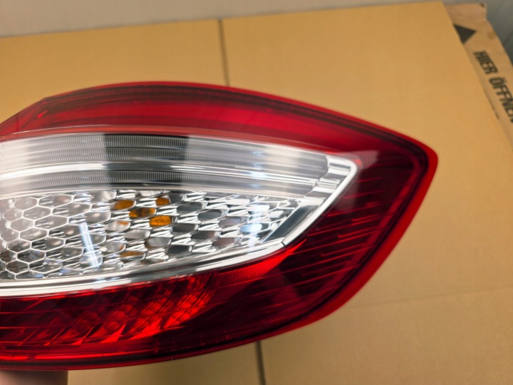 фото №10, Mondeo mk4 рестайлінг універсал 2010 - 2014 рік фара права задня крила led європа