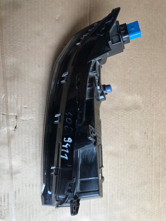 фото №5, Peugeot 308 iii led лампа левый перед 9835230980