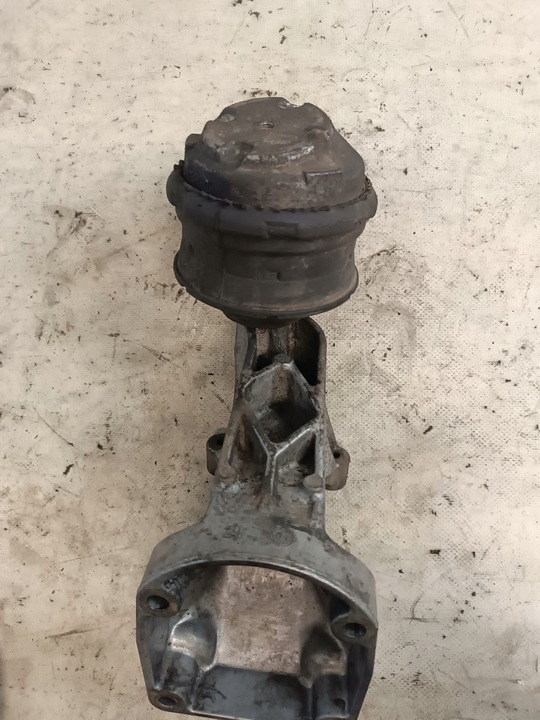 фото №6, Лапи двигуна mercedes w203 2.2 cdi a6112230704