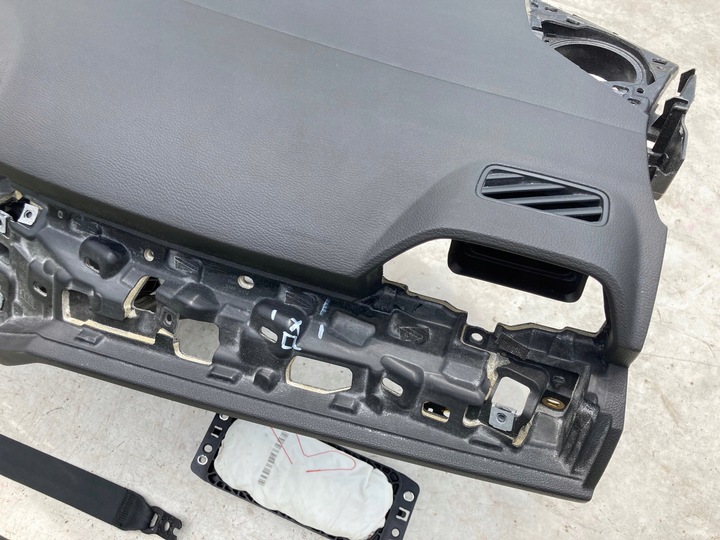 фото №8, Audi q3 83a панель консоль капот pulpit полиця подушки подушка безпеки ремені pas ! !