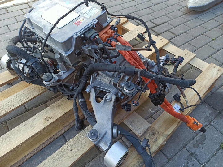 фото №5, Porsche taycan привод перед двигатель идеал 25.000km 2023r 9j1907124l