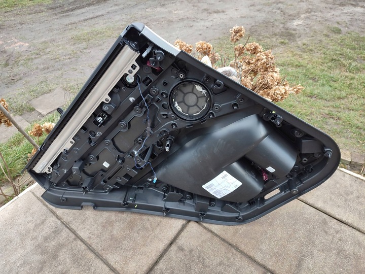 фото №12, Боковина оббивка двері правий зад з ролета скла bmw x3 g01 2020