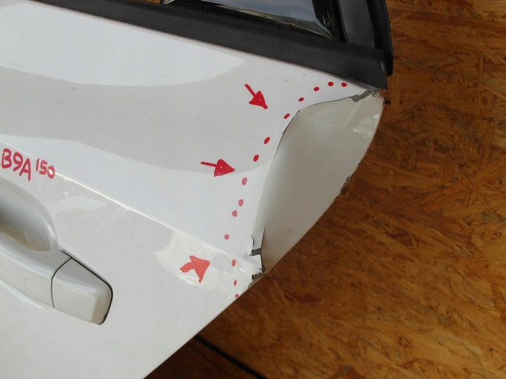 фото №2, Audi a1 82a 18- дверь левая зад задние lb9a