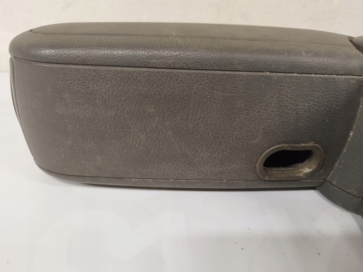 фото №8, Audi a6 c5 подлокотник бардачок держатель телефона 4b0864245m