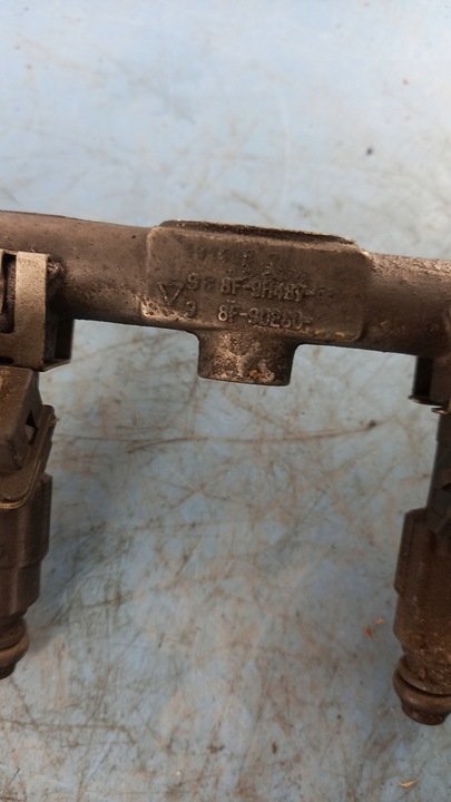 фото №5, Планка впрыскивающий ford focus 1.8b 98r mk1