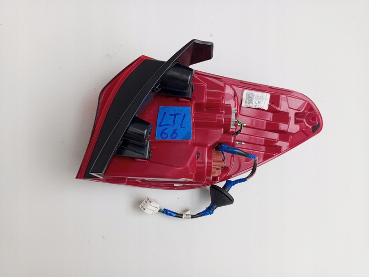 фото №11, Hyundai i30 iii універсал рестайлінг 21- лампа led задня ліва лівий зад 92401-g4600