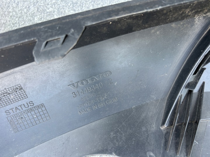 фото №8, Спойлер накладка бампера перед 31449340 volvo xc40 ii познань