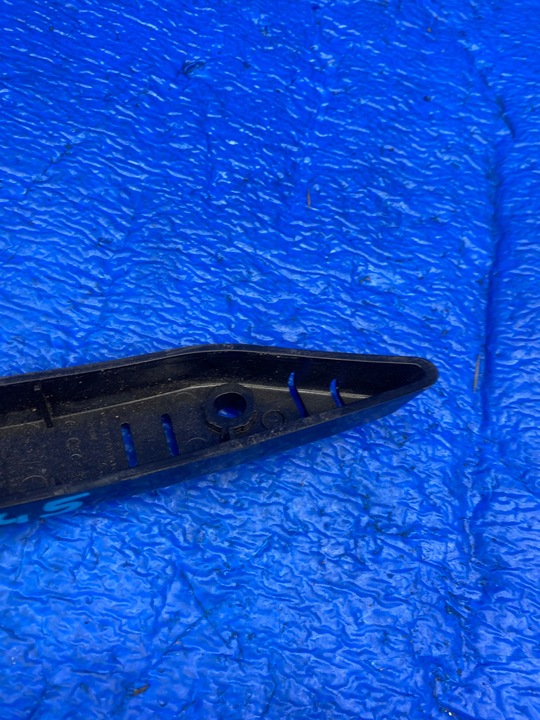 фото №10, Tesla модель y, 20 - кріплення крила перед лівий 1493770-00-b