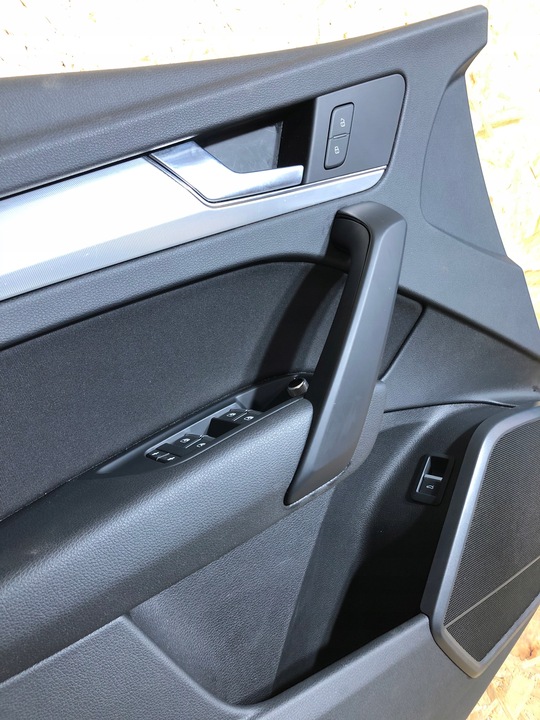 фото №6, Боковина дверь зад левый audi q5 80a материал