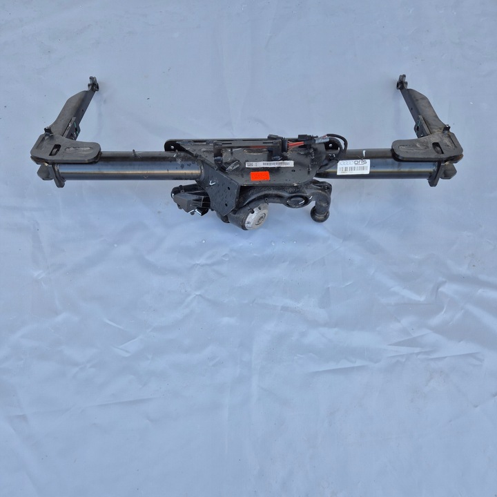 фото №1, Audi q5 80a ii 17- hak буксировочный электрический oris