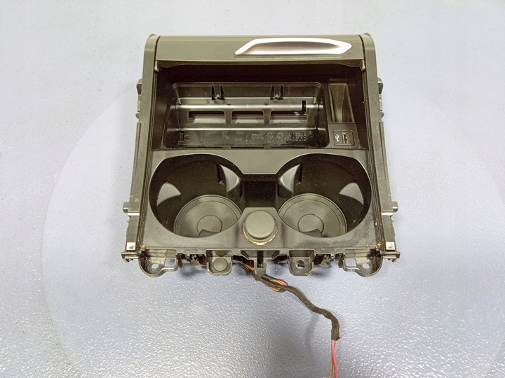 фото №4, Bmw x3 g01 f97 бардачок туннеля держатель na кружки uk 5a010b7