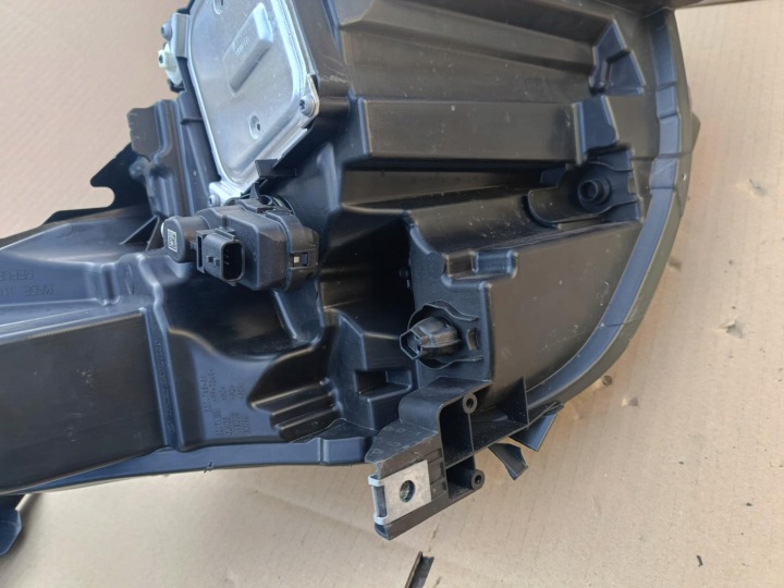 фото №10, Фара передняя передняя левая полный led renault captur ii 260608054r