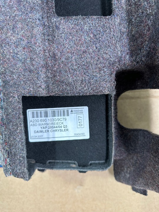 фото №8, Боковина багажника лівий mercedes sl r230, w230 сірий