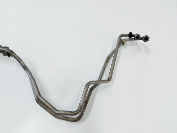 фото №11, Mercedes w205 w213 трубка  масла коробки коробка передач 2штуки 18r.