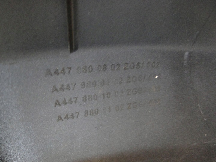 фото №16, Mercedes v клас w447 447 рестайлінг бампер переднє датчики pts 831 + решітка радіатора