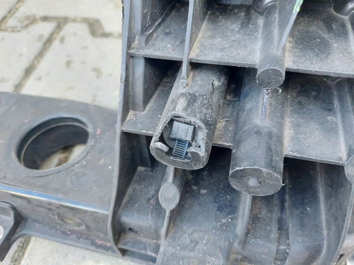 фото №8, Hyundai tucson iv 20- pas переднее усилитель