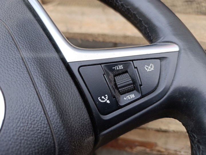 фото №9, Opel insignia руль многофункциональная з подушка 609928900d