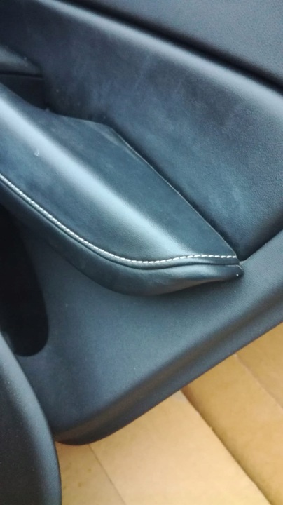 фото №16, Volvo xc60 ii сиденья диван обшивки туннель r-design состояние bdb комплект